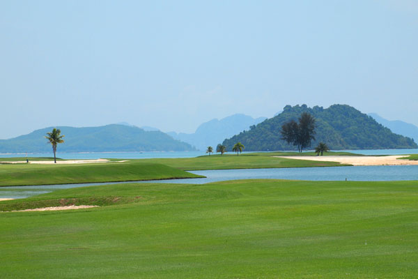 普吉岛观澜湖+棕榈树+红山5天4晚3球
