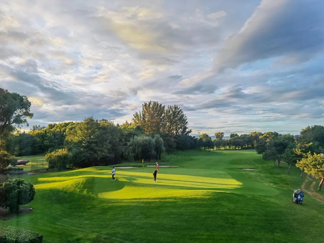 东方天星高尔夫球会