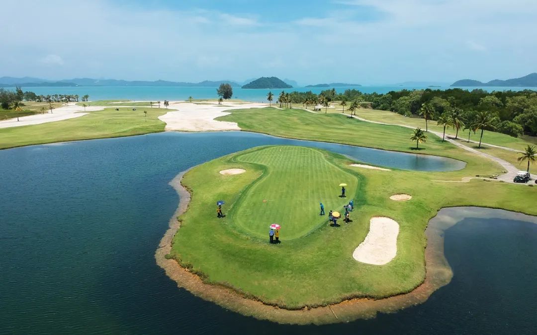 普吉岛红山+棕榈岛+观澜湖5天4晚3场球