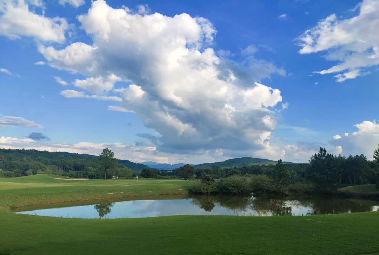 韶关银山高尔夫球会