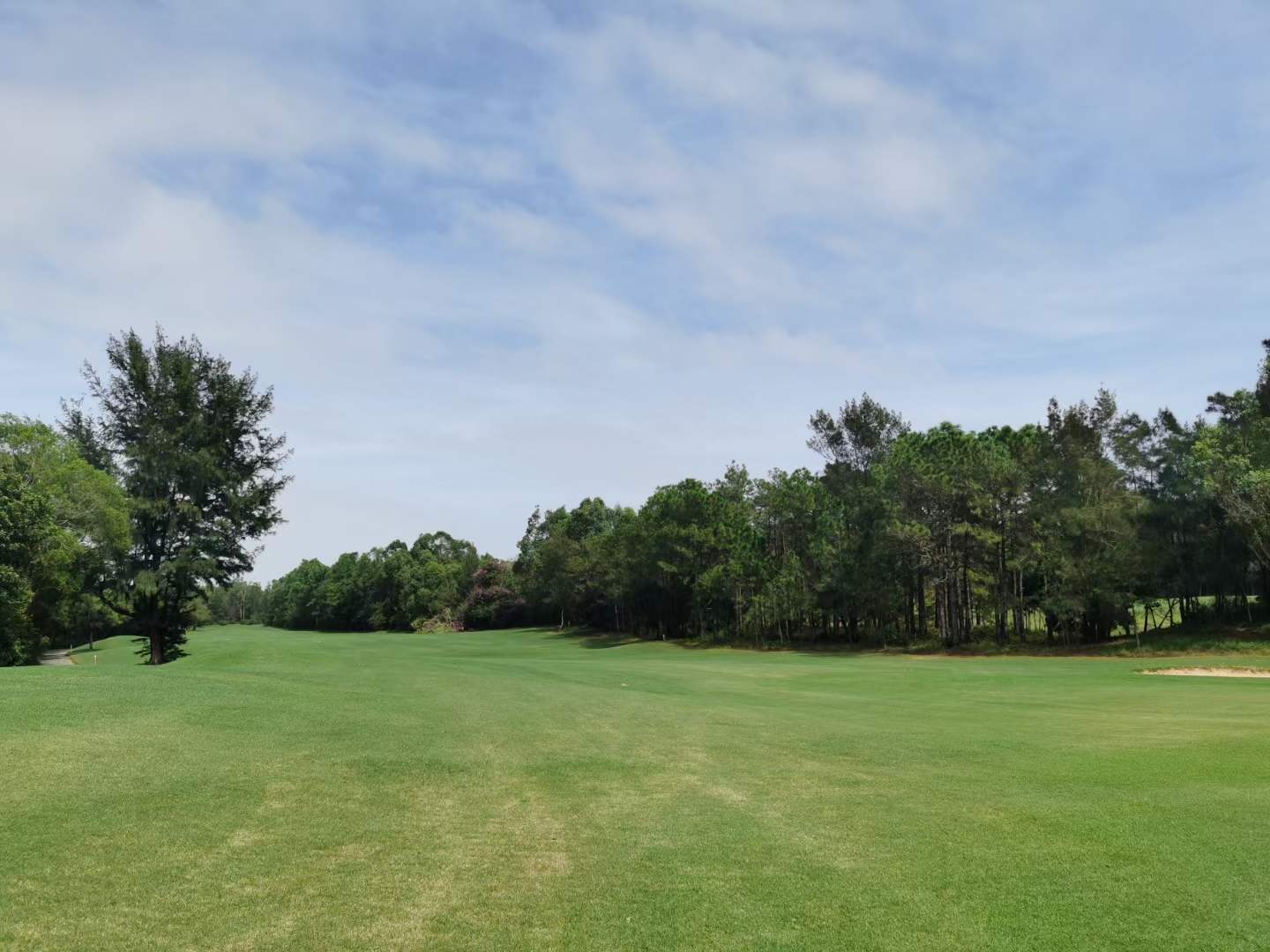 金海湾高尔夫球会