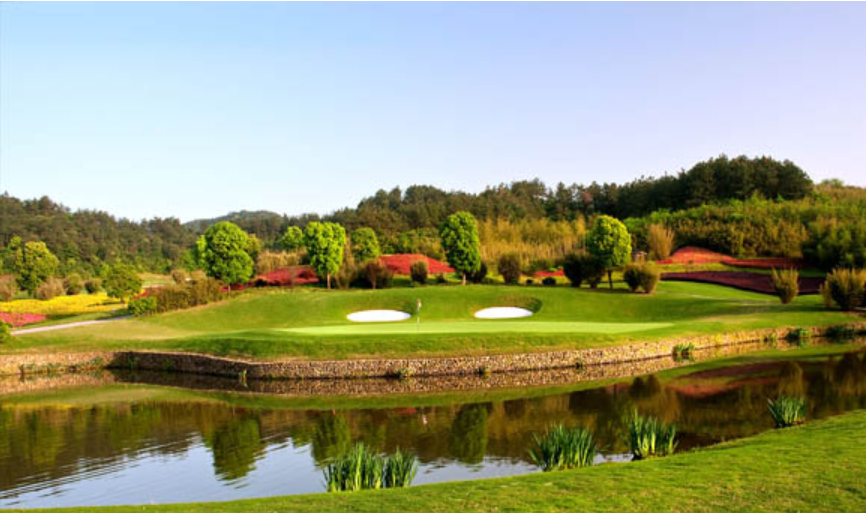 安吉龙王溪高尔夫球会