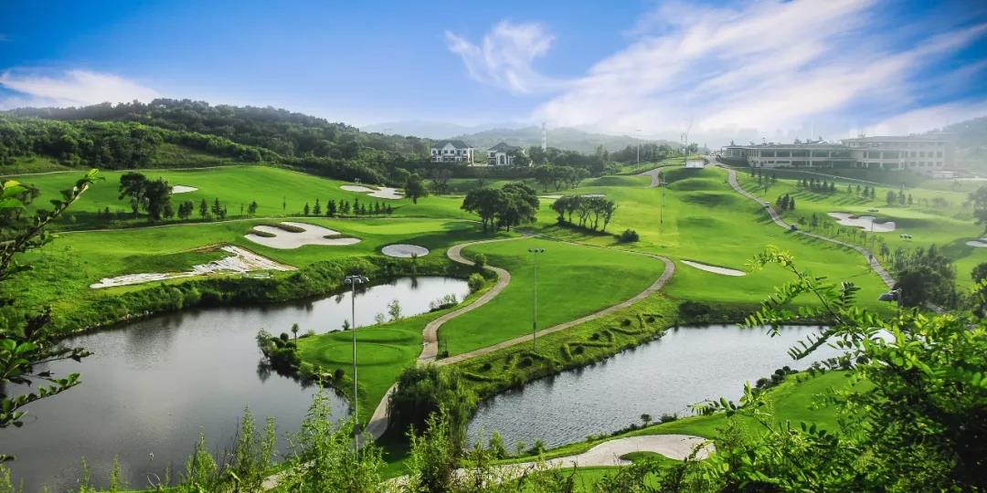 铁岭龙山高尔夫球会