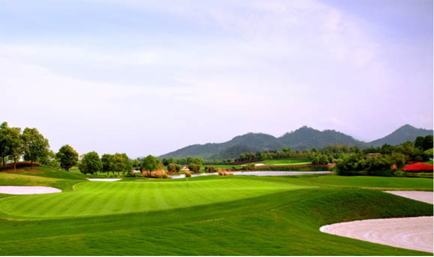 安吉龙王溪高尔夫球会