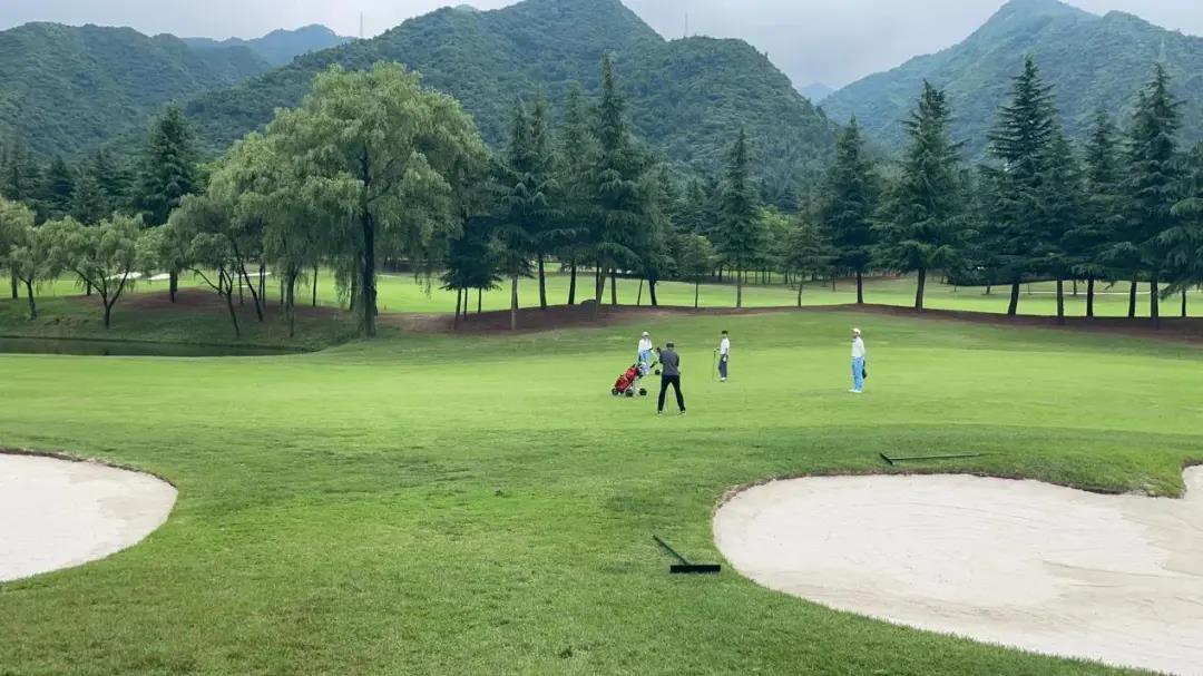 秦岭国际高尔夫球会