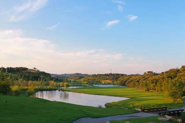 凤凰国际高尔夫球会