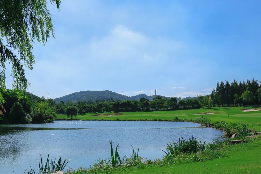 湖州温泉高尔夫球会