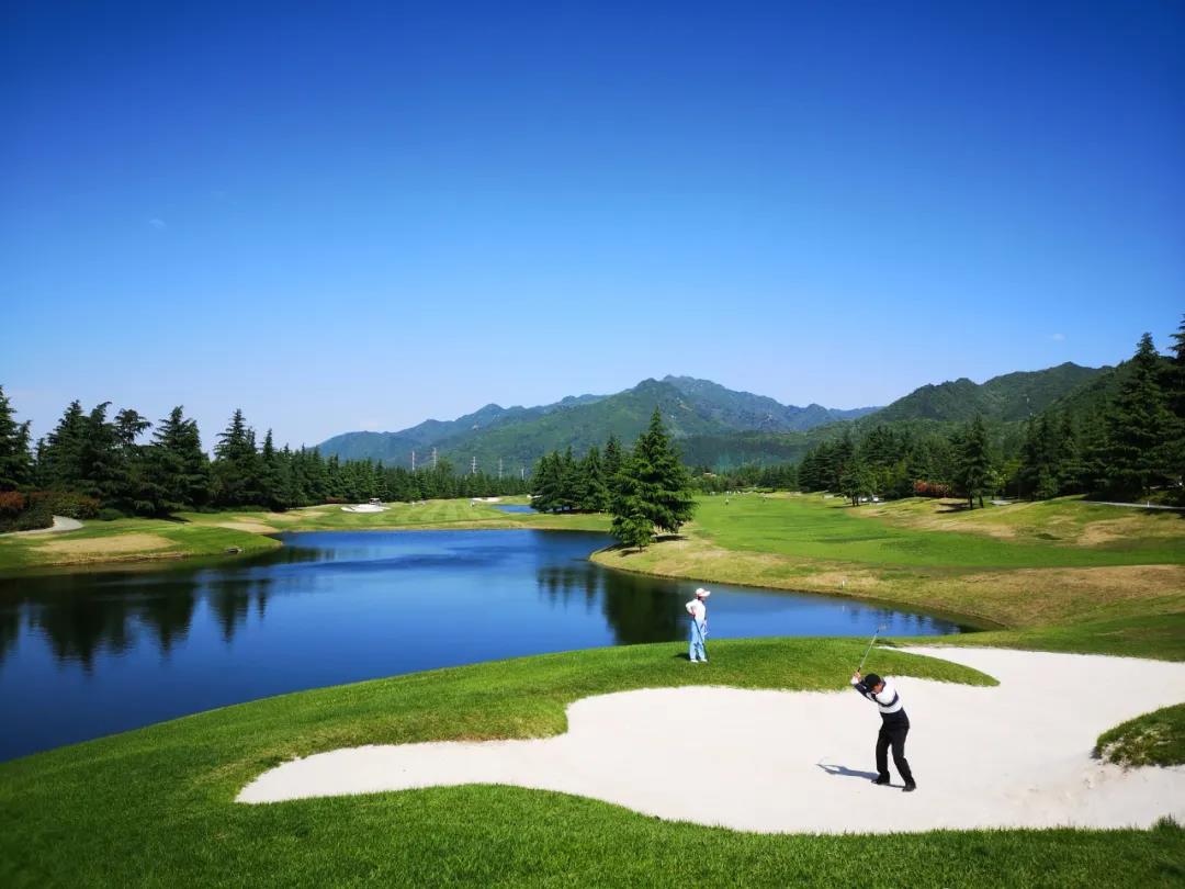 秦岭国际高尔夫球会