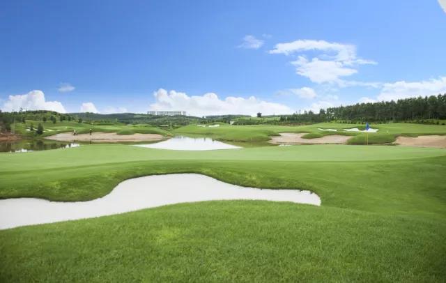 鼎龙湾高尔夫球会