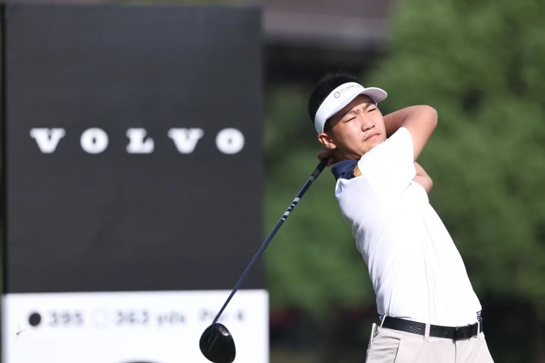 沃尔沃全国青少年挑战赛第三站：顾亮亮创纪录大赢17杆，王予祯逆转夺冠