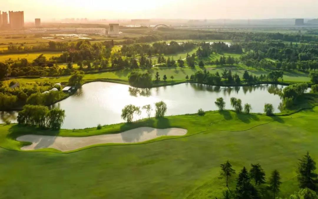 西安国际高尔夫球会