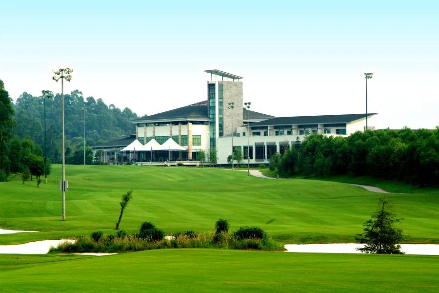 南国桃园高尔夫球会