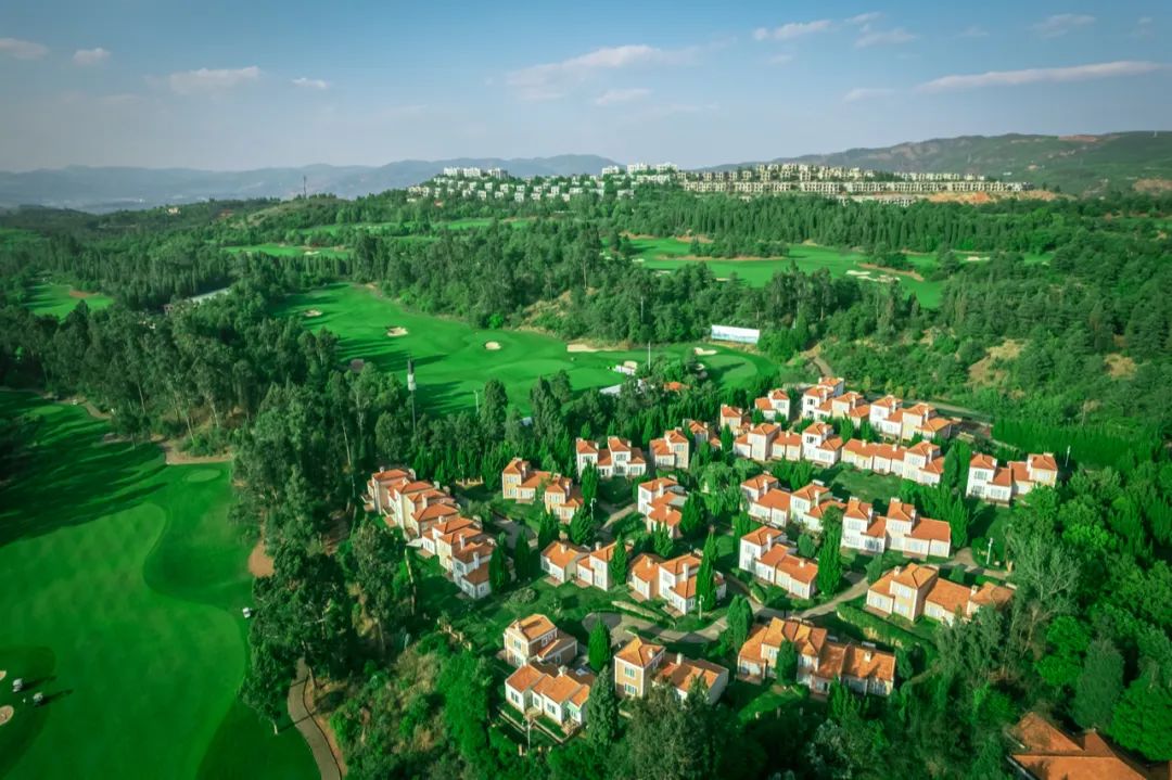 春城湖畔2天2晚2球