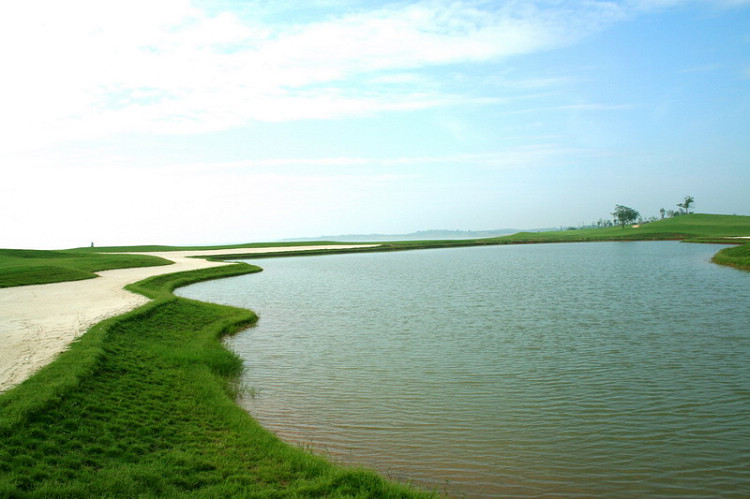 武汉梁子湖高尔夫球会