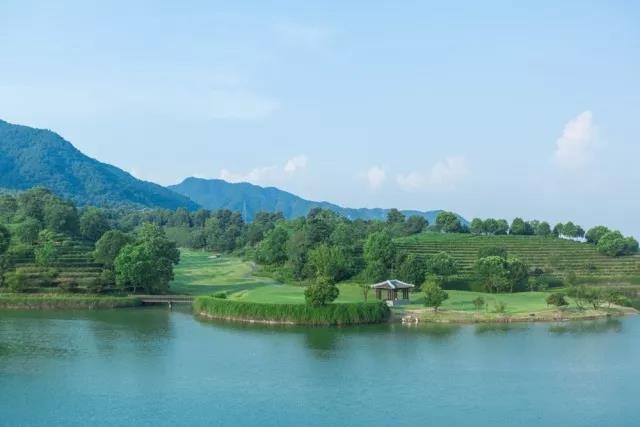 富春山居高尔夫球会