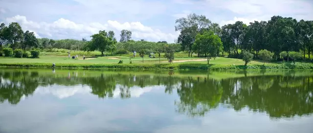 汤泉+候鸟+涛景3天2晚3球行程