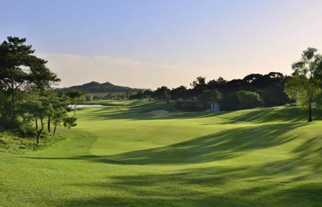 北戴河松石高尔夫球会