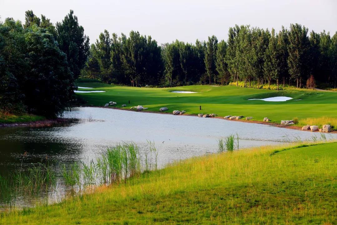 凤河国际高尔夫球会