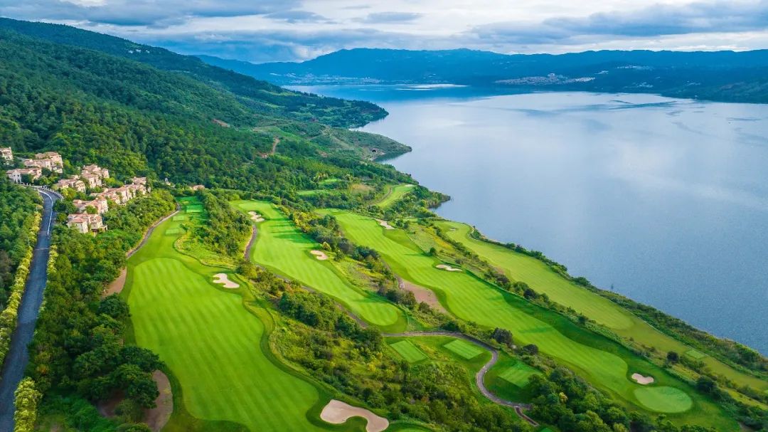 春城湖畔2天2晚2球