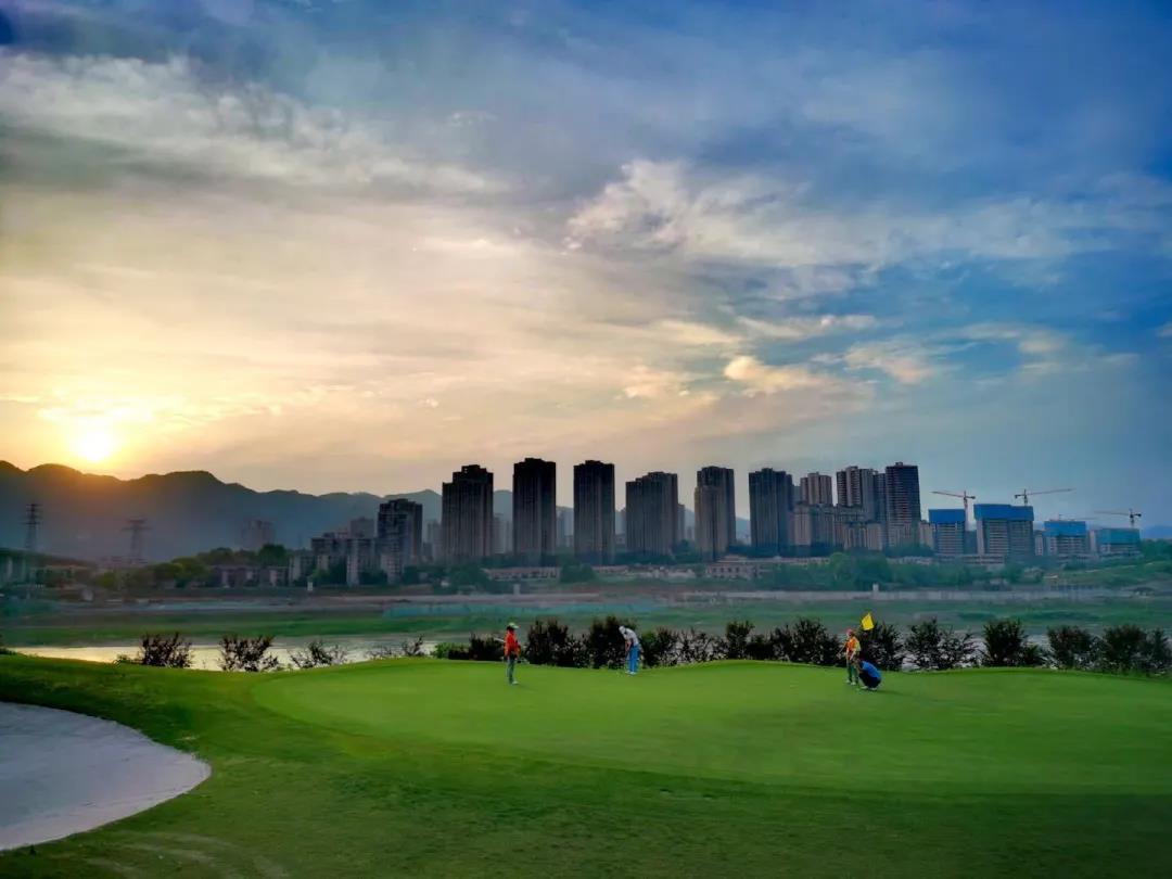 重庆上邦+佰富2天1晚2球套餐