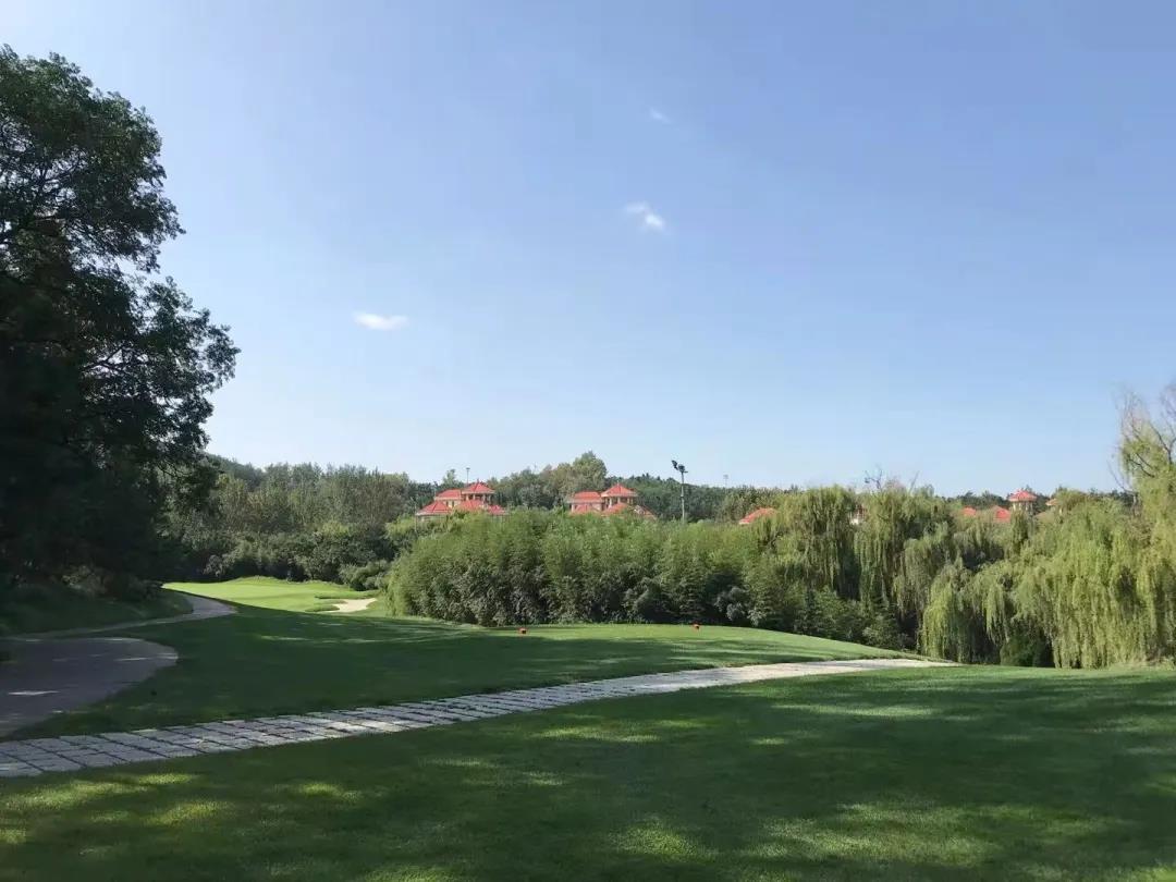 南山国际高尔夫球会