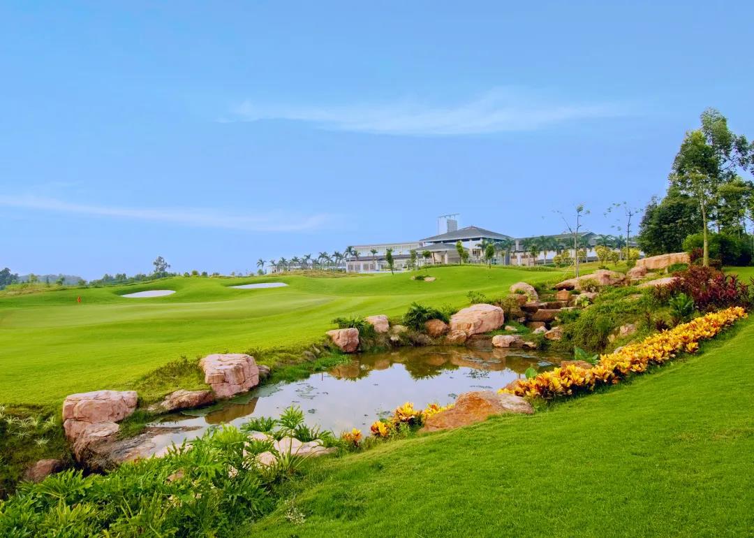 南国桃园高尔夫球会
