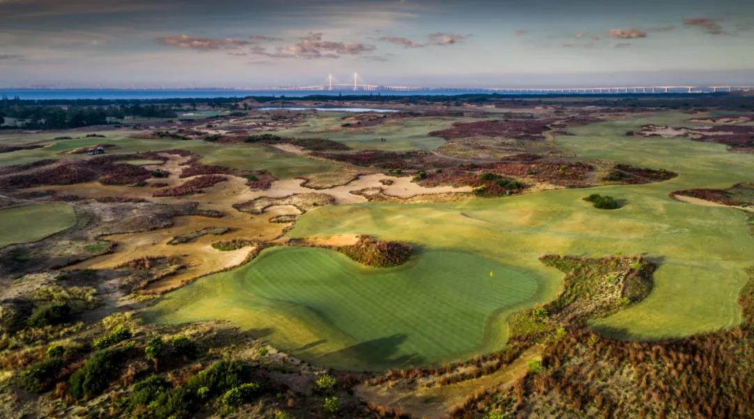 揽海国际高尔夫球会