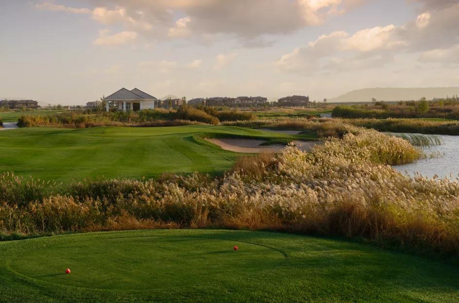 保利包头高尔夫球场