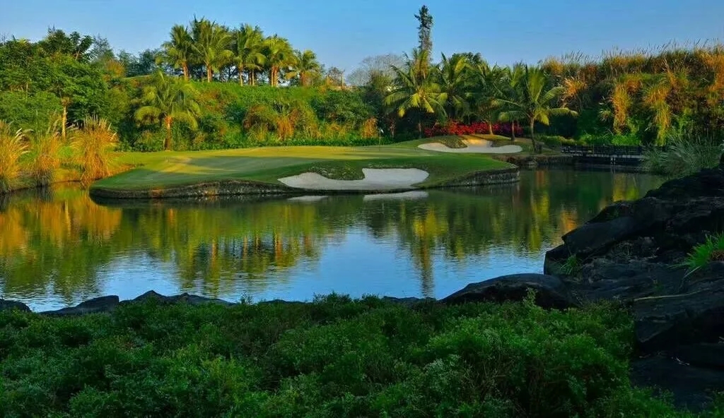 西海岸+观澜湖+三公里4天3晚3球