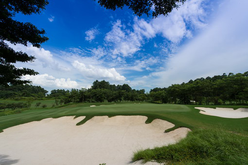 大浩湖高尔夫球会