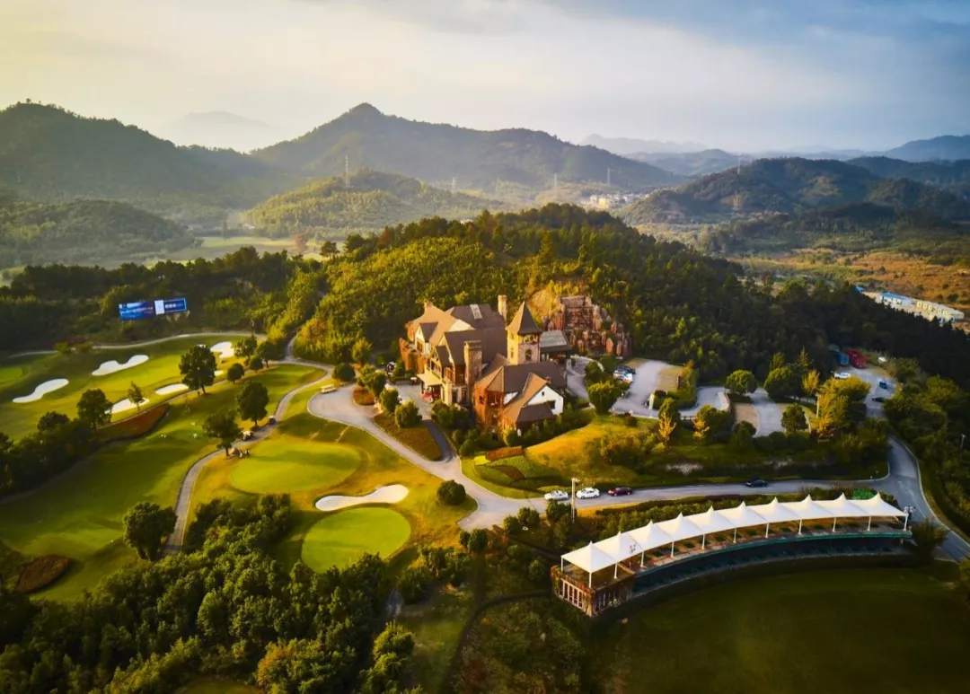 安吉龙王溪高尔夫球会