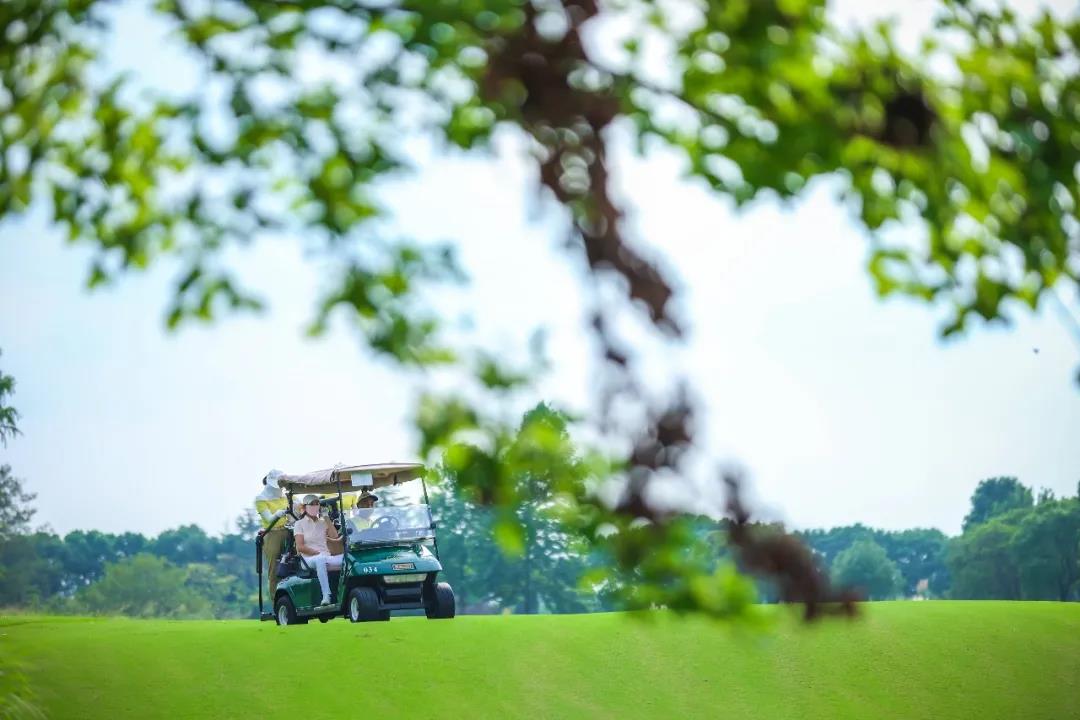 颖奕安亭高尔夫球会