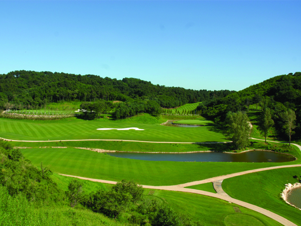 铁岭龙山高尔夫球会