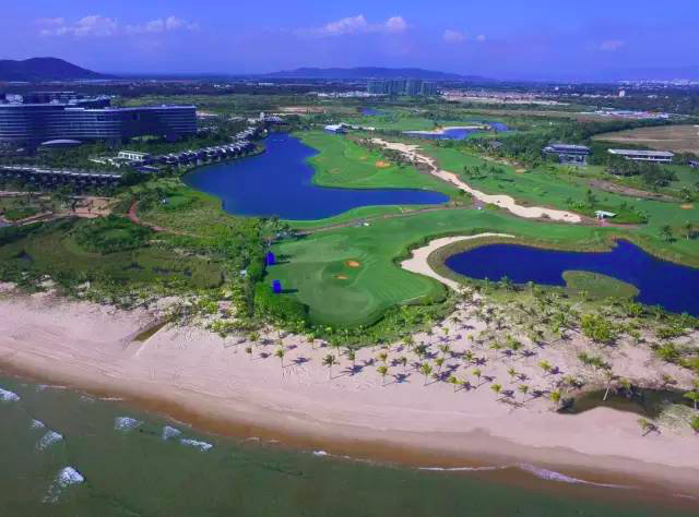 鉴湖蓝湾高尔夫球会