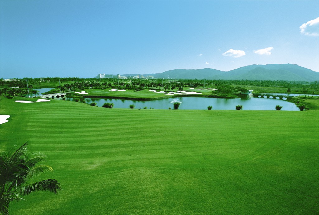 海口观澜湖7号场+西海岸+三公里【住海口骏豪酒店】4天3晚3球