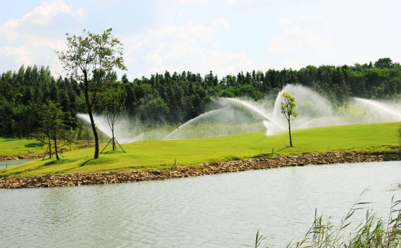 兴茂南山高尔夫球会