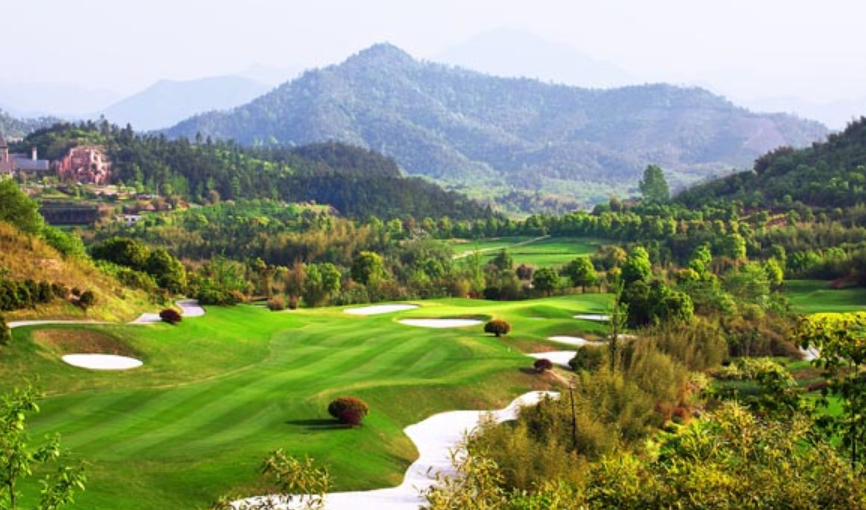 安吉龙王溪高尔夫球会