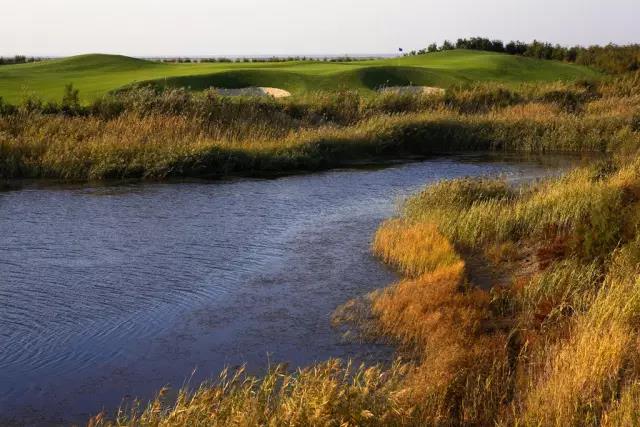 松江团湖泊高尔夫球会