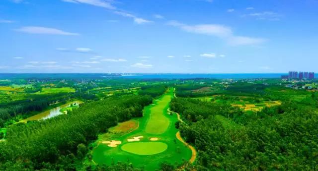 鼎龙湾高尔夫球会