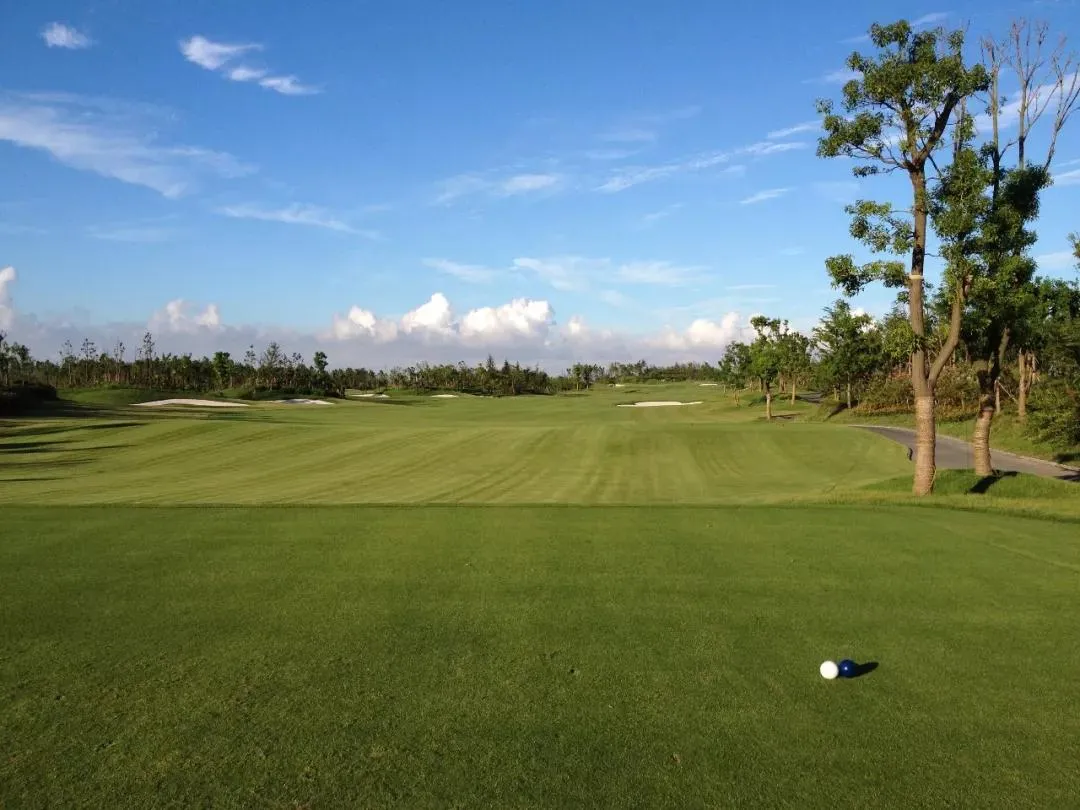 富春山居高尔夫球会