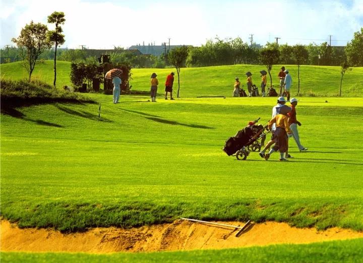 银涛高尔夫球会