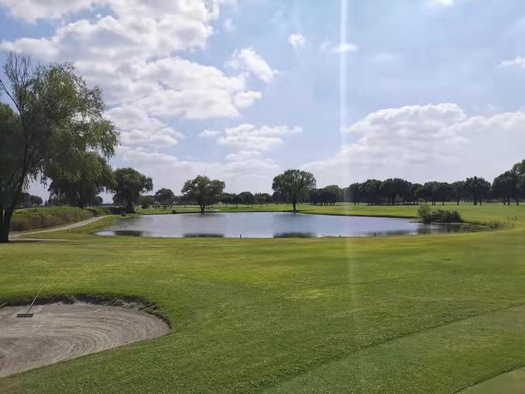 昆山光明高尔夫球会