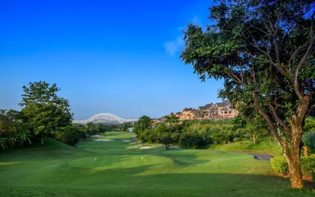 青秀山高尔夫球会