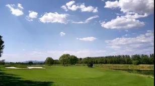 彼岸青滩高尔夫球会