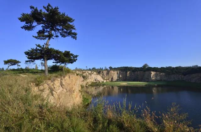 北戴河松石高尔夫球会