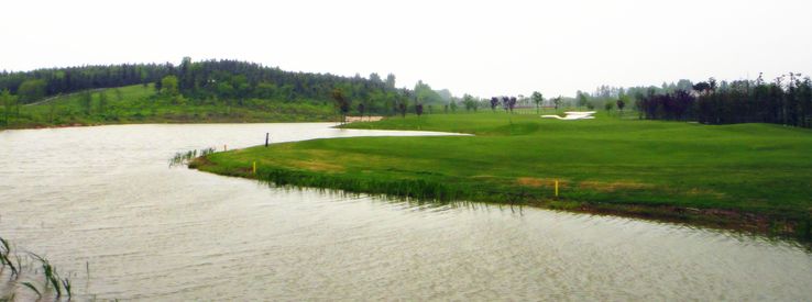 兴茂南山高尔夫球会