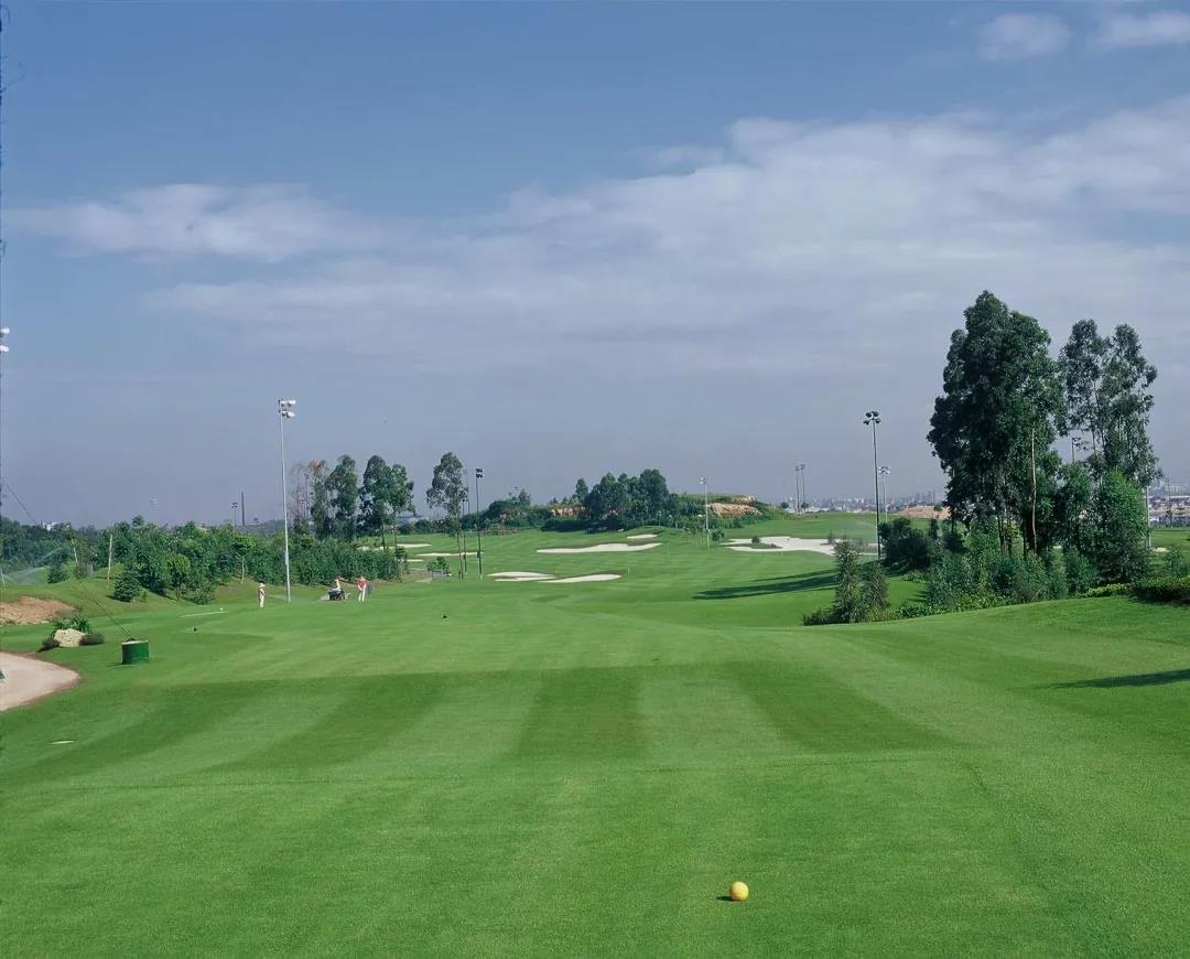 南国桃园高尔夫球会