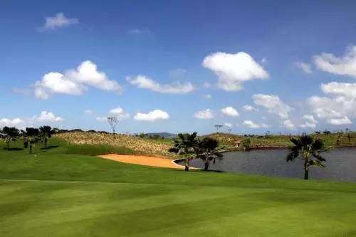 鉴湖蓝湾高尔夫球会