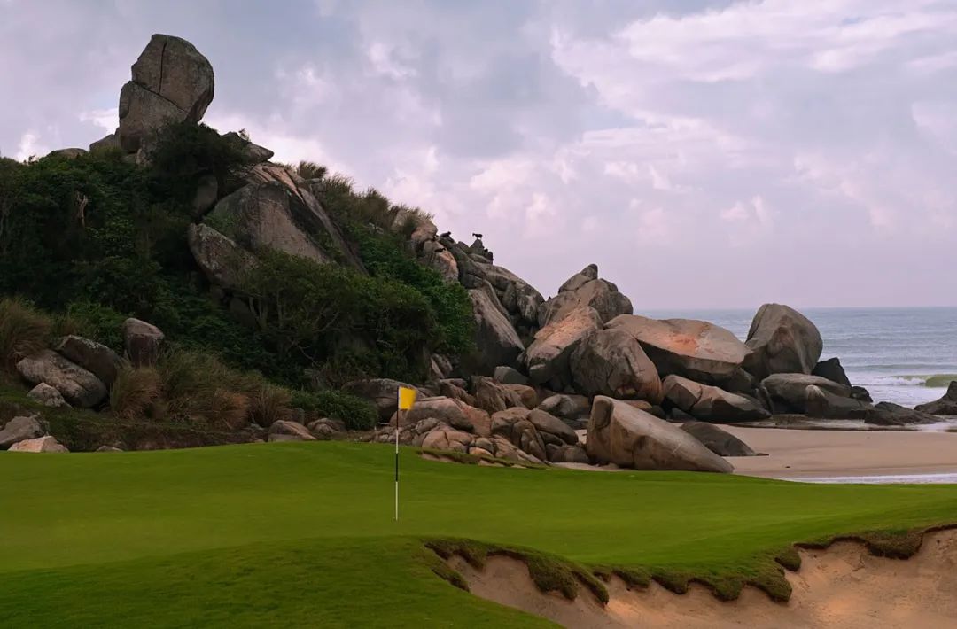 神州半岛高尔夫球会