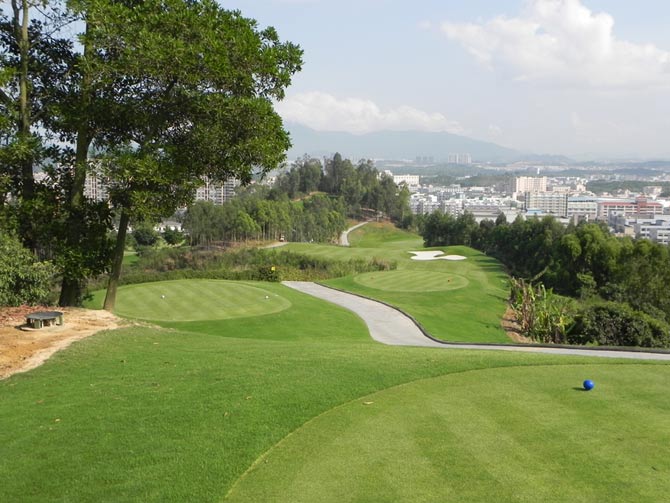 凤凰山高尔夫球会